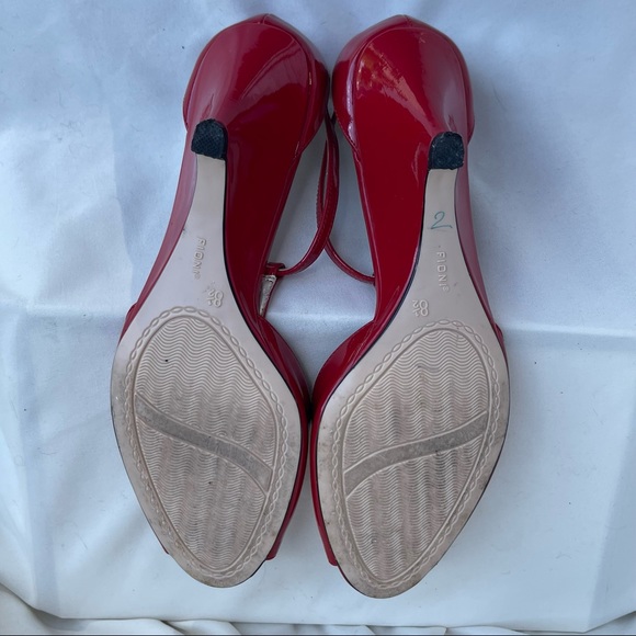 FIONI - Picture 3 of 6